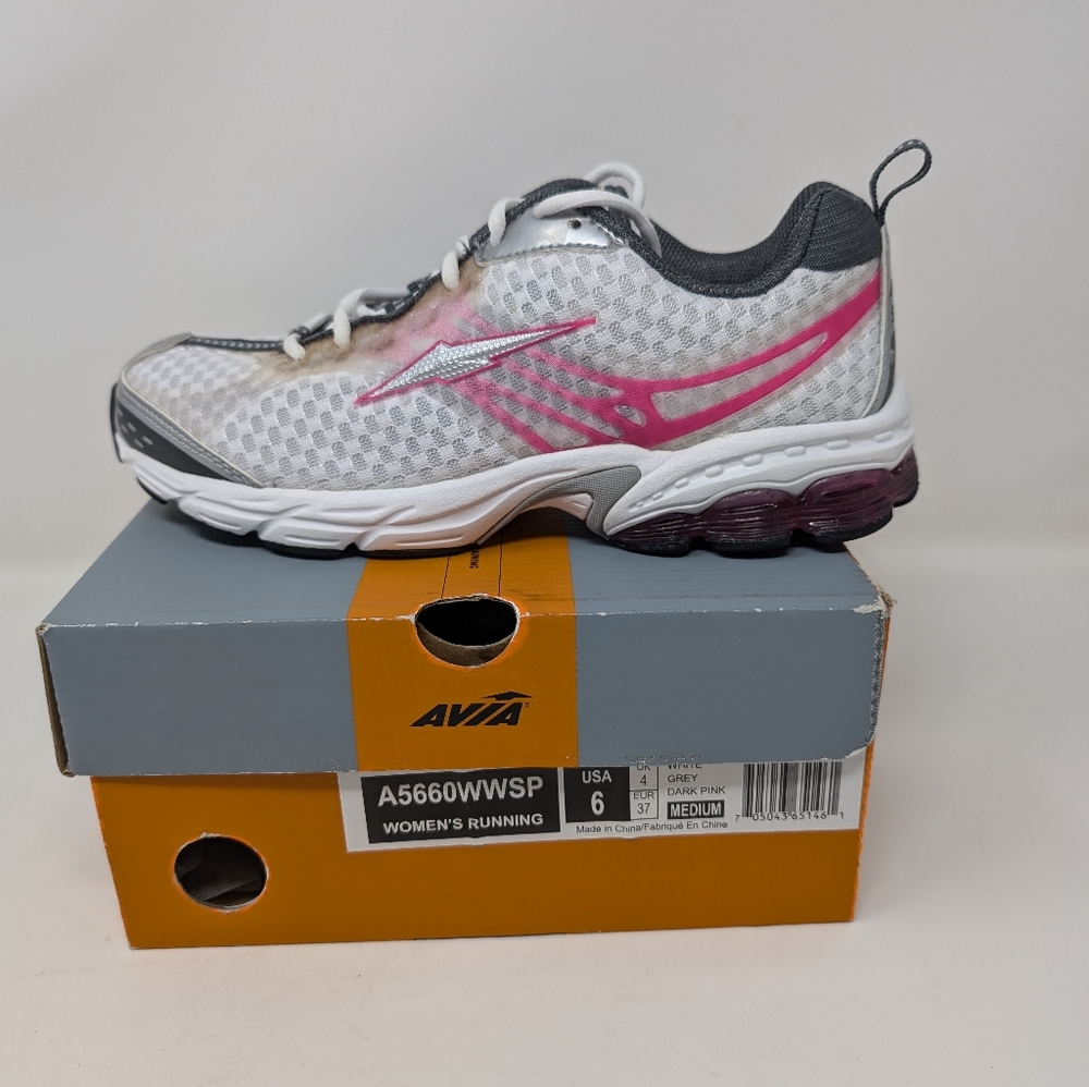 NIB. WOMEN'S AVIA RUNNING SGR 2. SIZE 6. Medium width - Picture 8 of 16